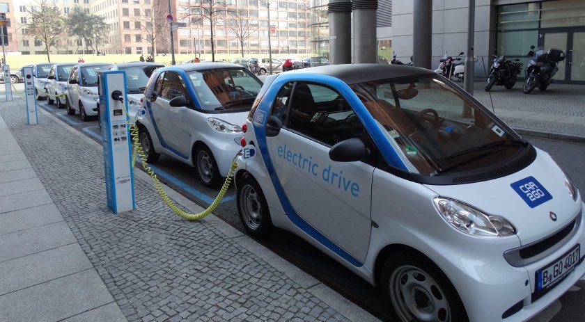 Каршеринг в Тбилиси электромобиль