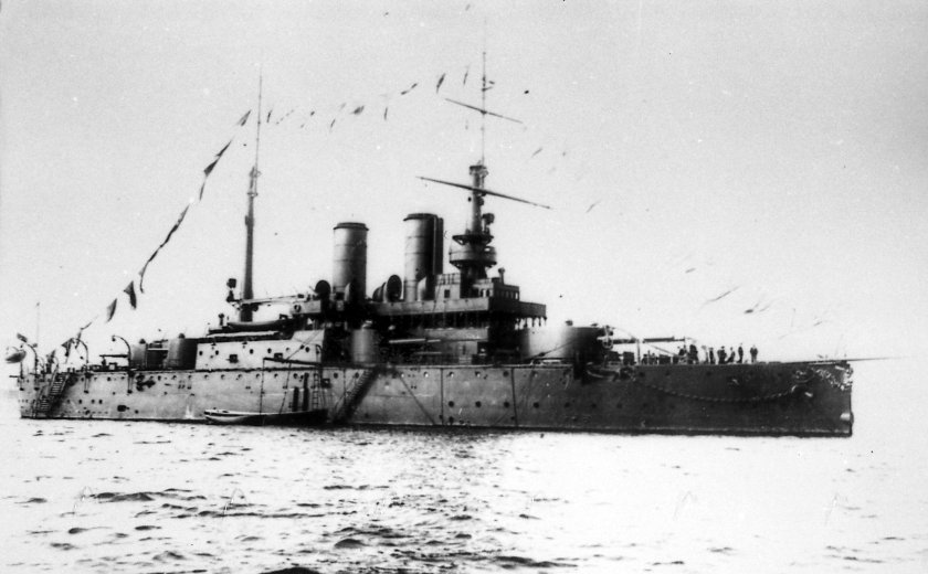 Эскадренный броненосец слава