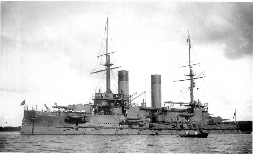 Эскадренный броненосец Суворов