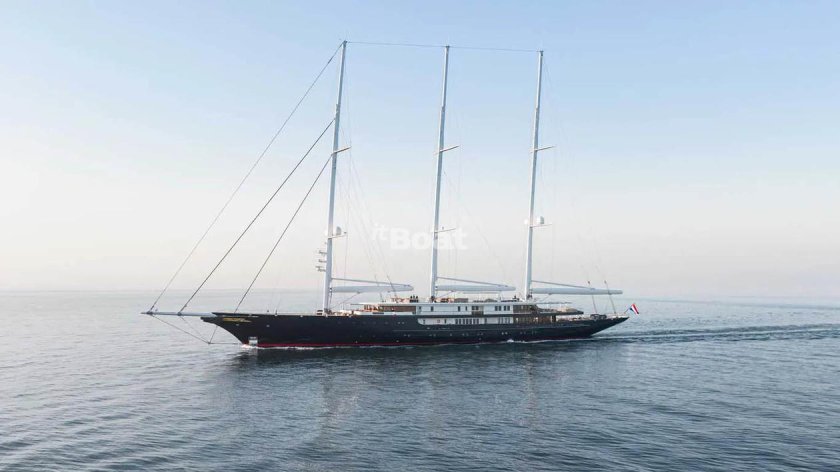 Яхта Джеффа Безоса