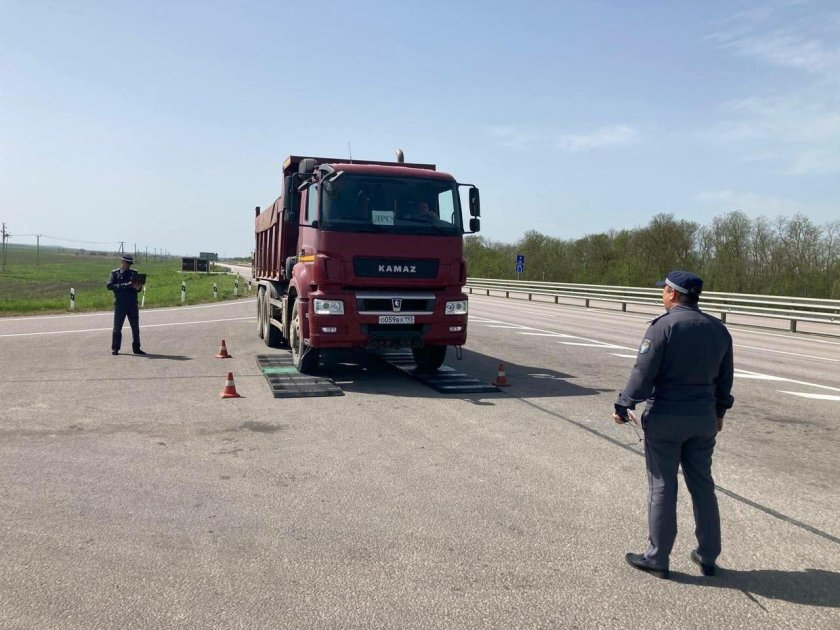 Грузовой автомобиль