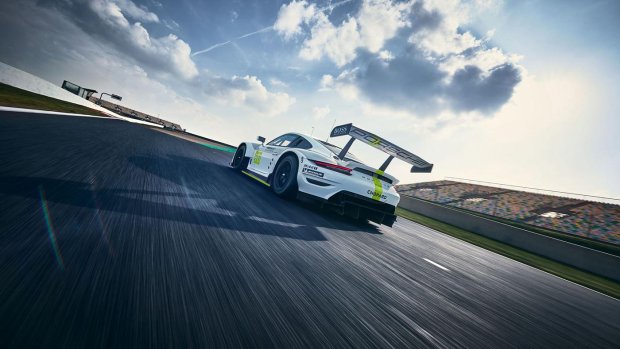 Porsche 911 RSR
