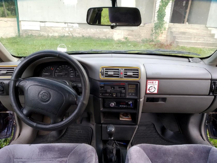 Opel Vectra 1992 салон