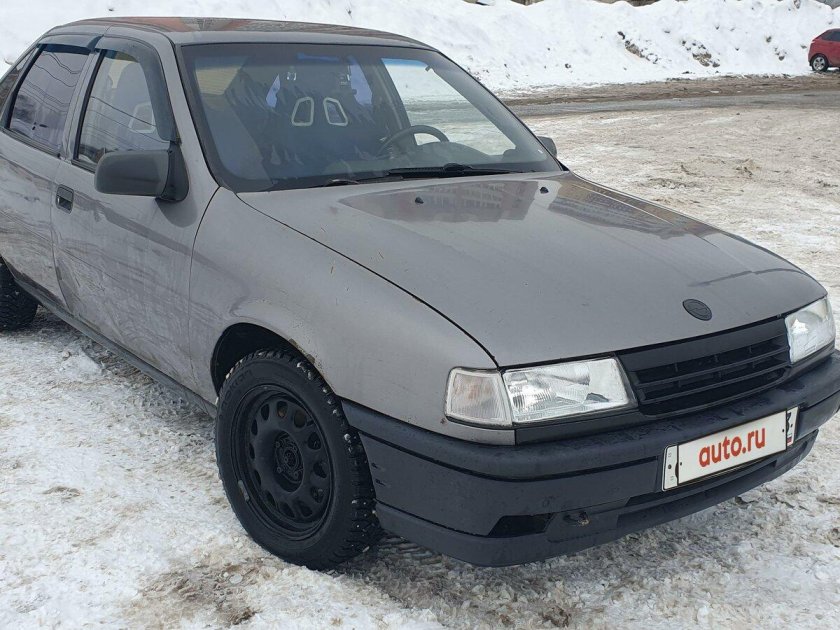 Опель вектра 1990 года