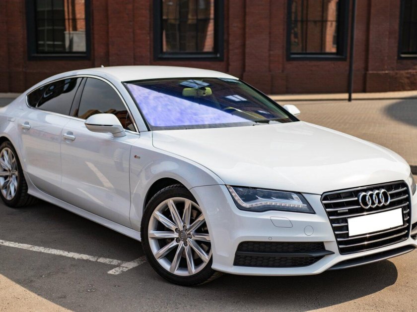 Ауди а7 2023 белая