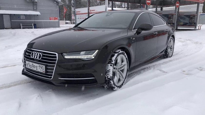 Ауди а7 черная