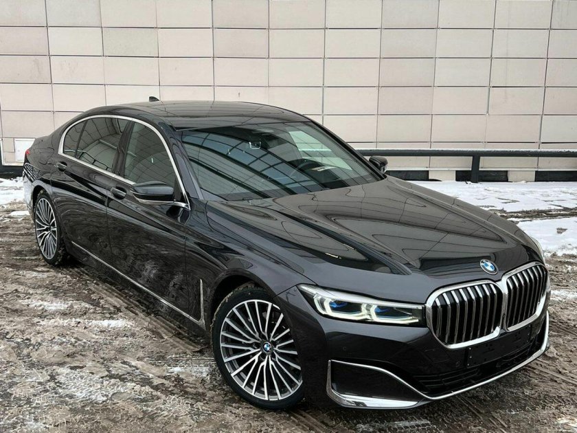 Бмв 7 серии 2019