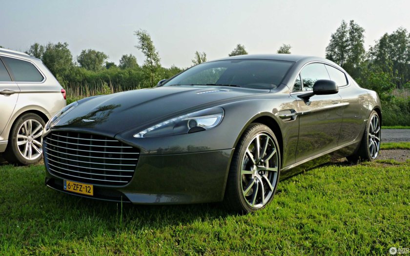 Астон Мартин Рапид