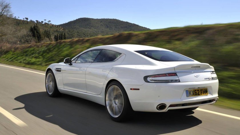 Астон Мартин Рапид