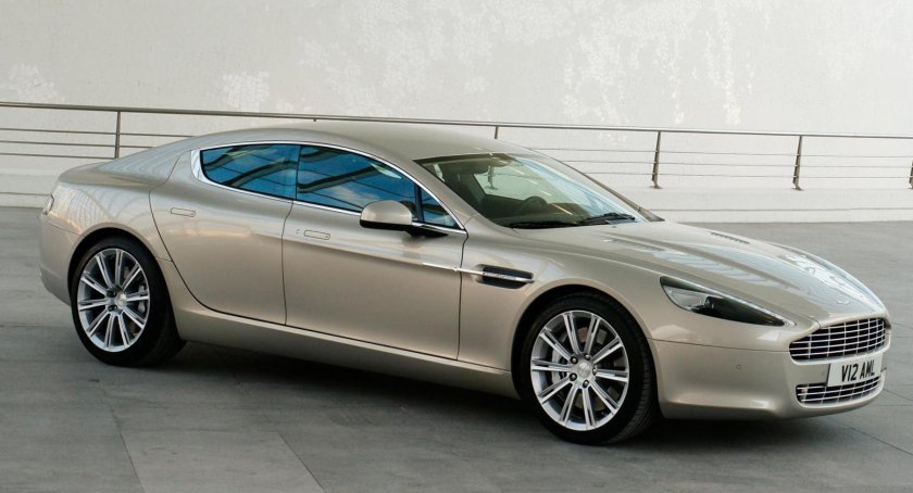 Aston martin rapide 2010