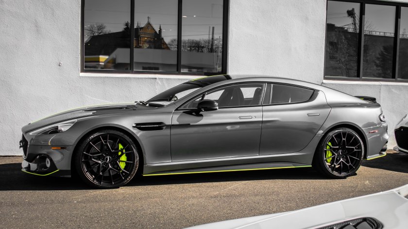 Астон Мартин rapide 2019