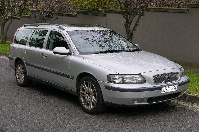 Volvo v70 II