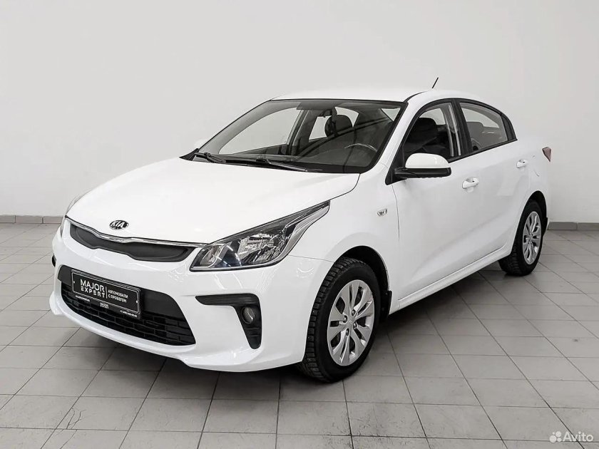 Kia Rio 2017 2020 IV белый