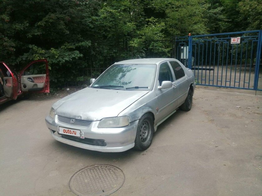 Хонда Домани 1.8