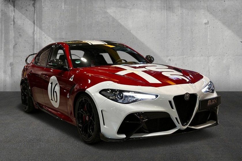 Альфа Ромео Джулия 2022