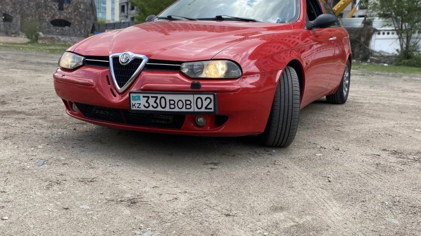 Альфа ромео 2000 года