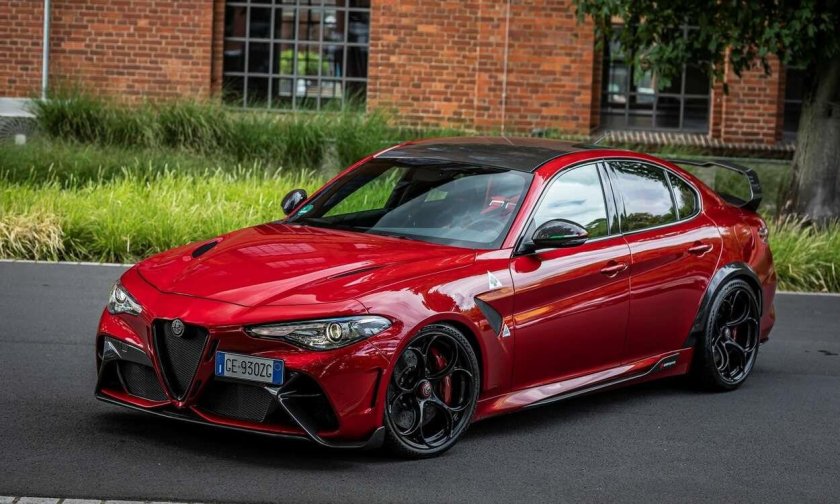 Альфа Ромео Джулия 2021