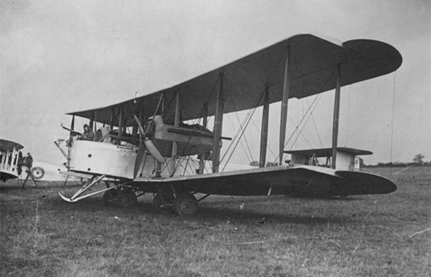 Виккерс Веллингтон бомбардировщик