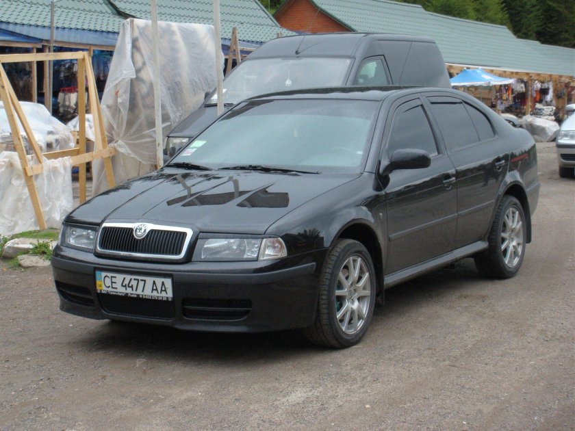 Октавия тур 1.8 турбо