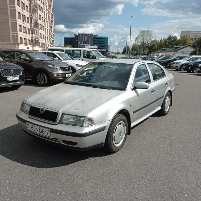 Шкода Октавия GLX