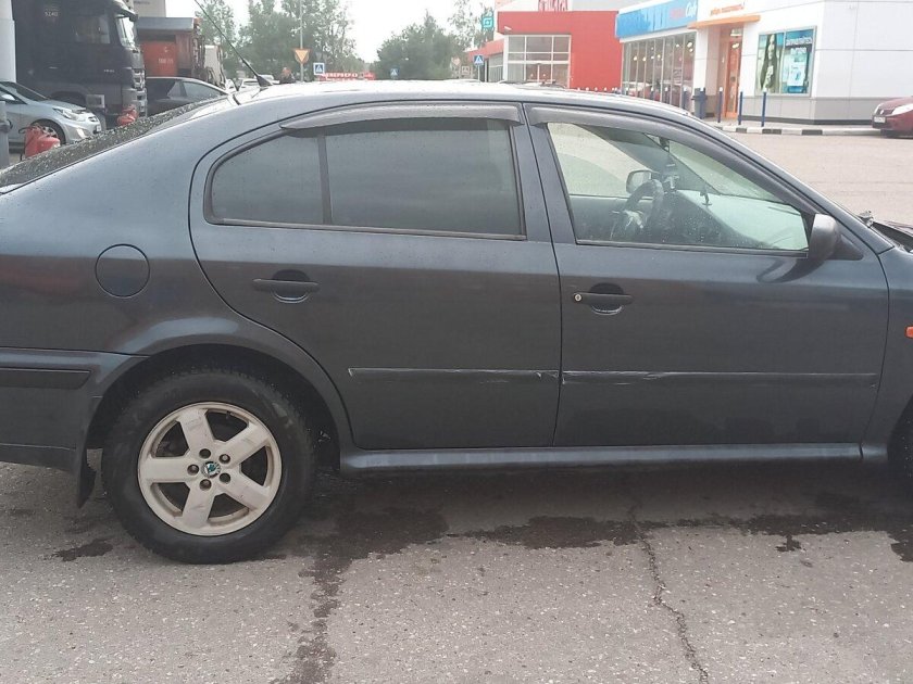 Шкода Октавия 1998
