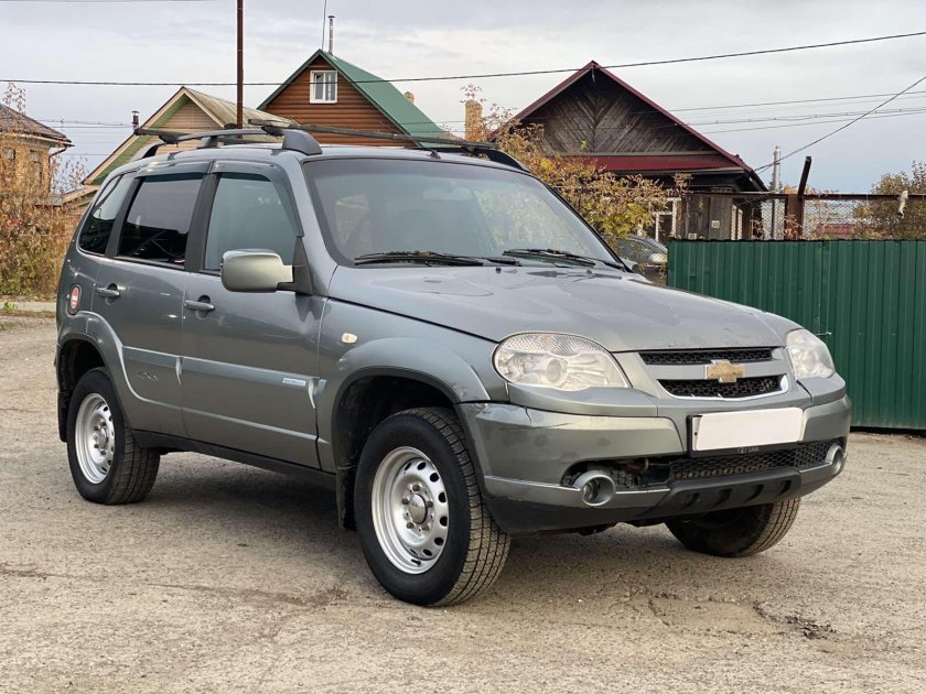 Chevrolet Niva 2011