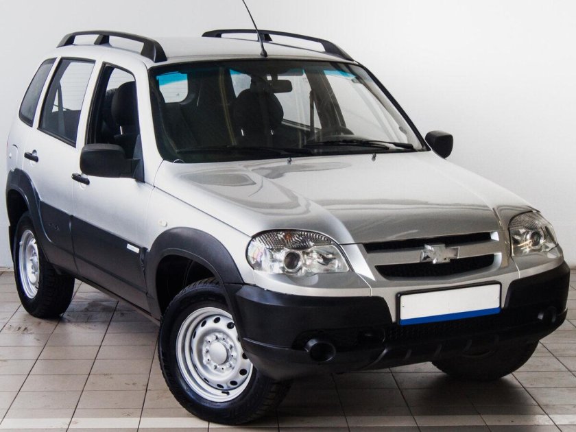 Chevrolet Niva 2011 года