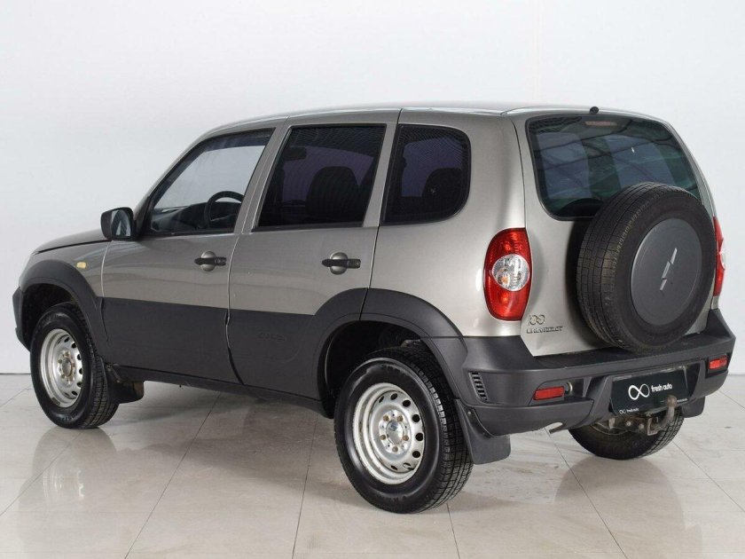 Шевроле Нива 2011 года