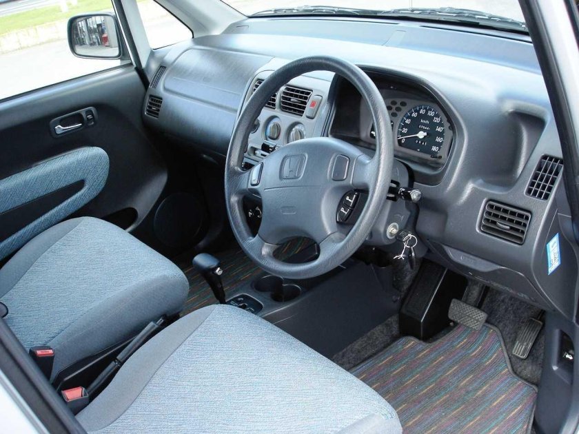 Honda capa 1998 салон