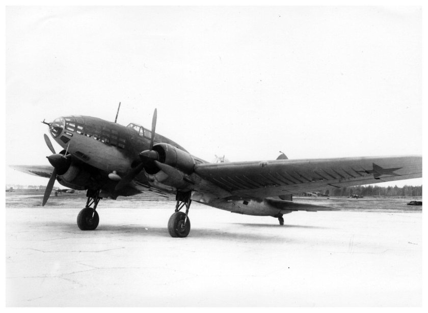 Дальний бомбардировщик ил-4