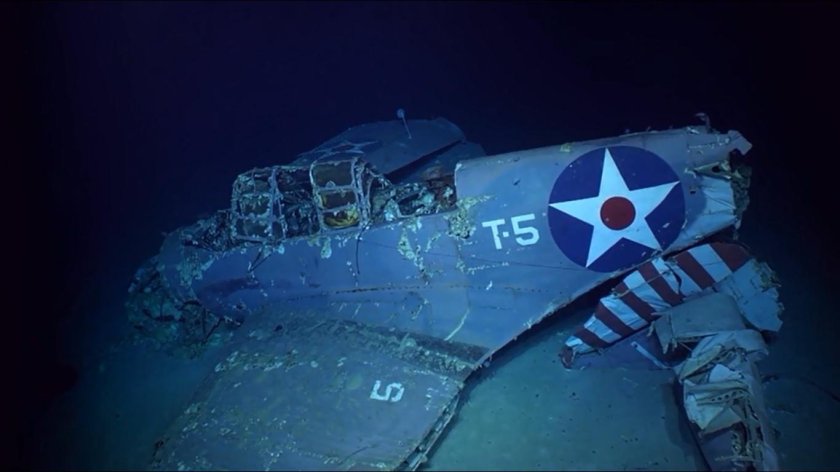 Авианосец Кага на дне океана