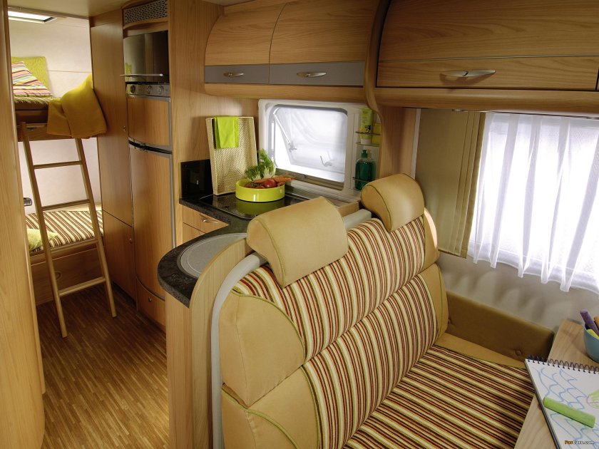 Альковный автодом интерьер