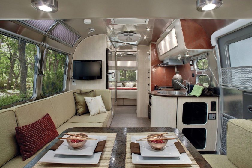 Автодом Airstream
