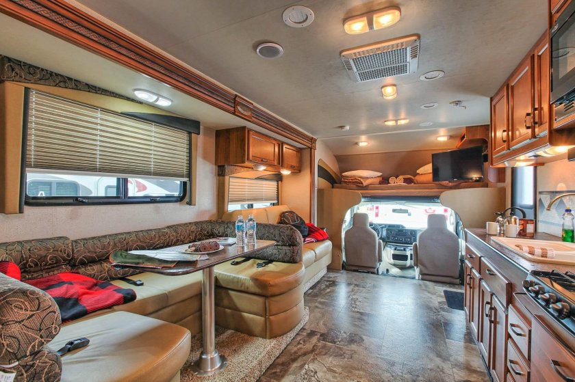 Автодом Челленджер 358