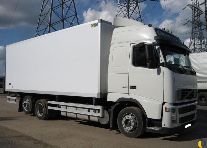 Вольво 10 тонник рефрижератор