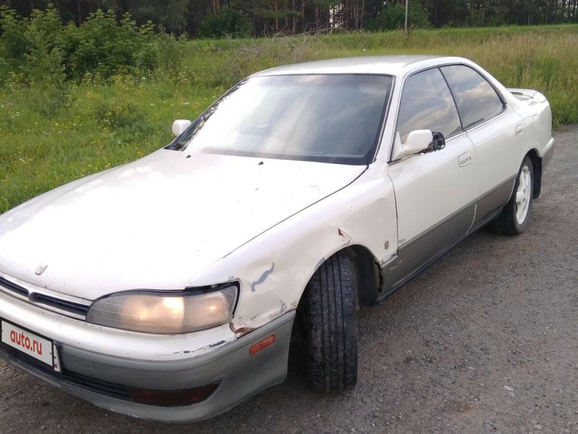 Toyota Camry v30 prominent