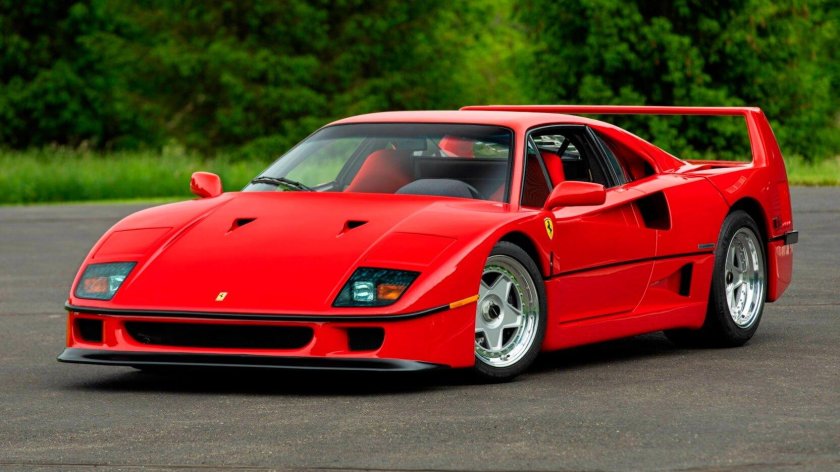 F40 Ferrari Энцо