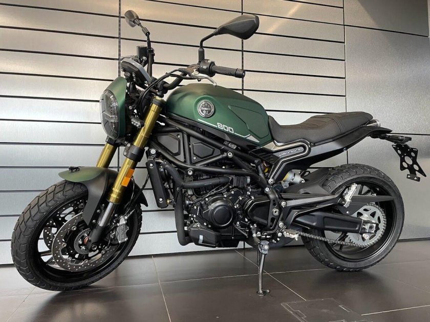 Бенелли 800 мотоцикл