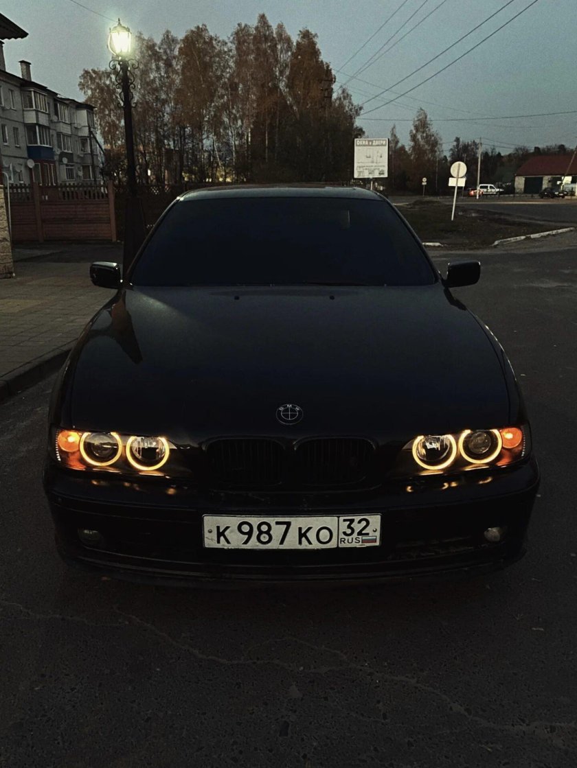 E39 Рестайлинг черный