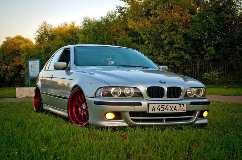 BMW 5 Series (e39)