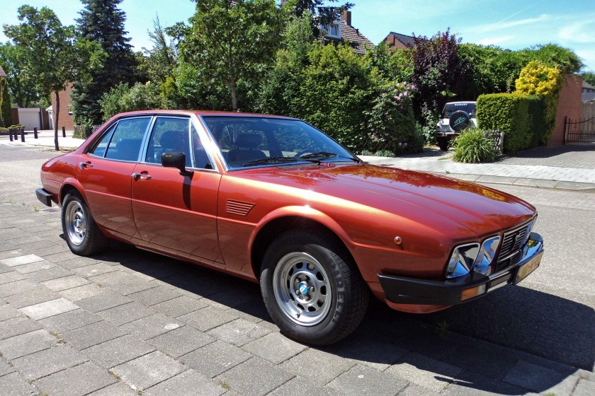 Де Томасо Deauville