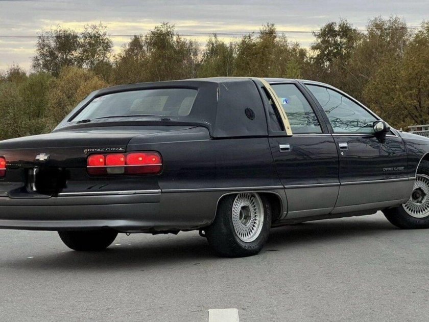 Cadillac fleetwood brougham 1993