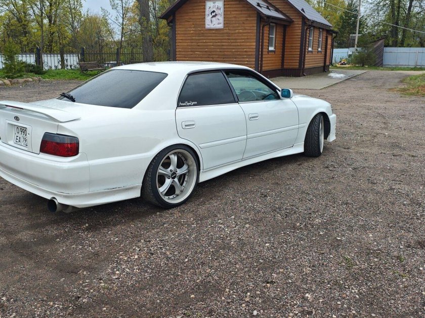 Тойота чайзер 100 тонированный