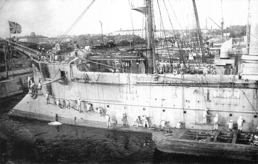 Крейсер память Азова