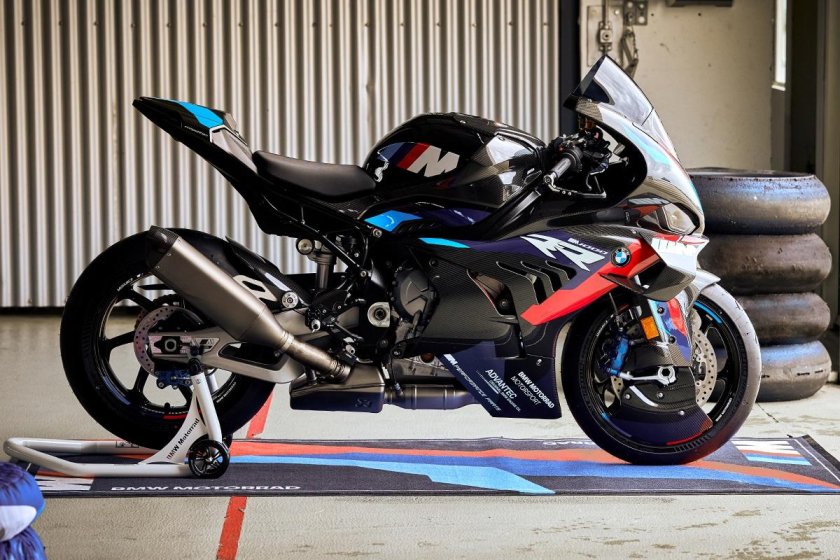 BMW m1000rr