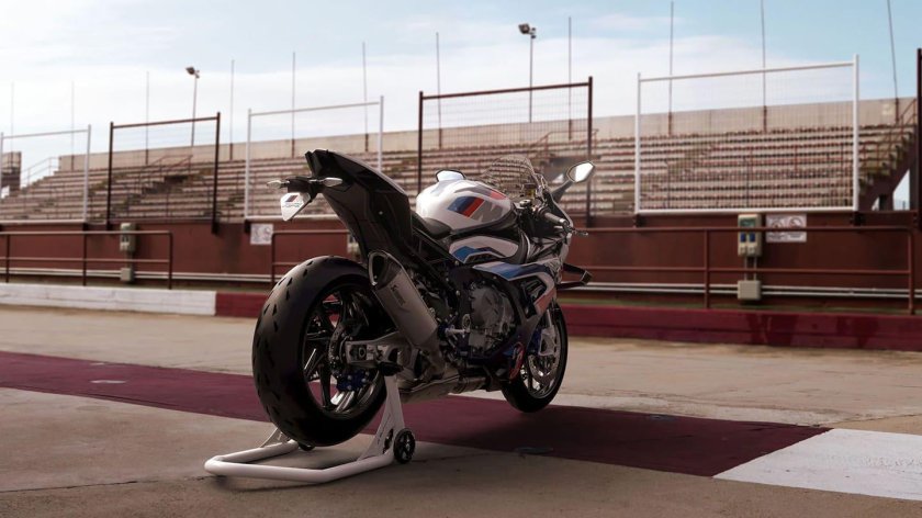 BMW m1000rr 2023