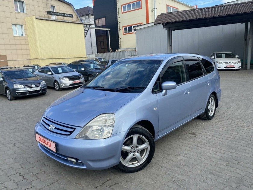 Honda stream 2001 1.7