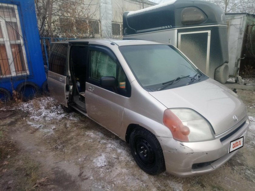 Хонда мобилио