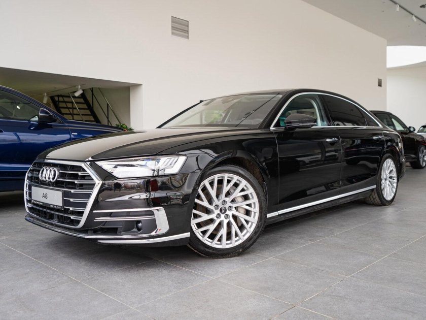 Audi a8 long 45 TDI IV (d5)
