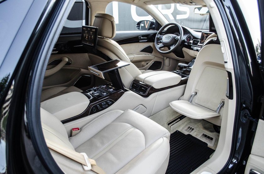 Ауди а8 Лонг 2021